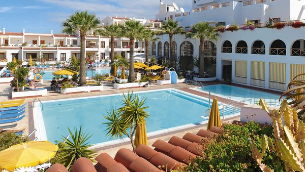 Sporthotel Mar y Sol, Los Cristianos, Bild Hotelkomplex mit Pool