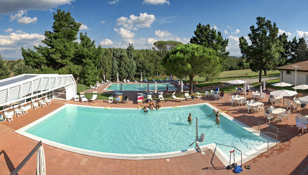 Casa vacanze Girasoli, Lucignano, piscine et hôtel