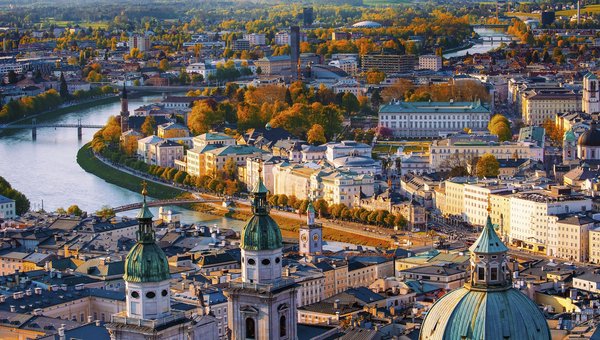 Une vue aérienne de la ville de Vienne.