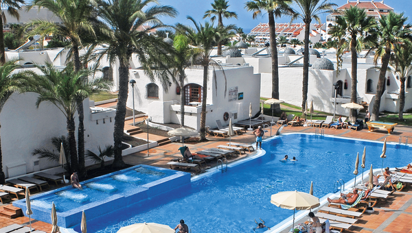 Parque Cristobal, Playa de las Américas, Teneriffa, Hotelanlage mit Pool